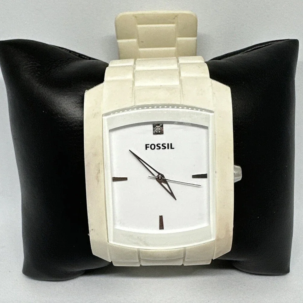 Fossil FS4603 Men's White Silicone Straps Analog Dial Quartz Wristwatch HME573
